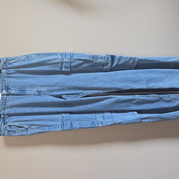 NWT Show Me Your MuMu Thw Cargo Jeans. Size 31 - Picture 4 of 12